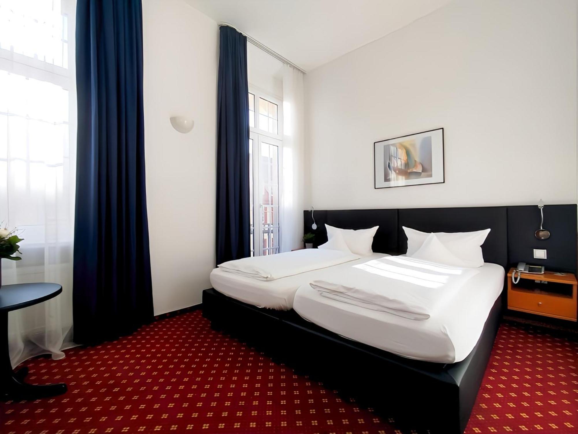 Hotel Schwert Rastatt Kültér fotó