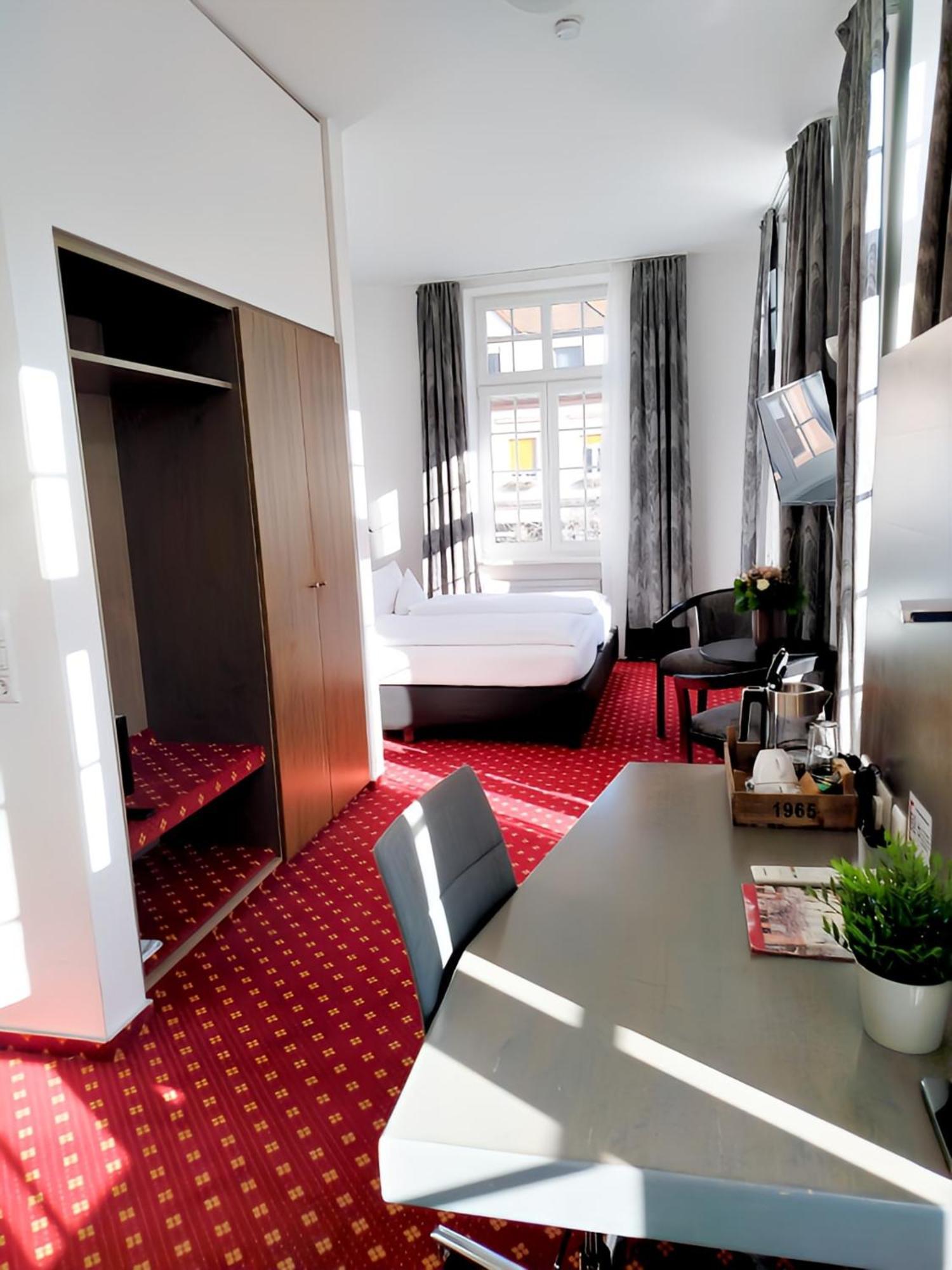 Hotel Schwert Rastatt Kültér fotó